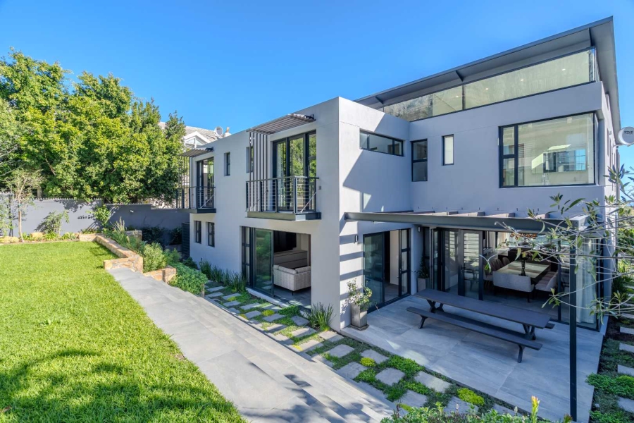 6 Bedroom Property for Sale in Camps Bay Western Cape